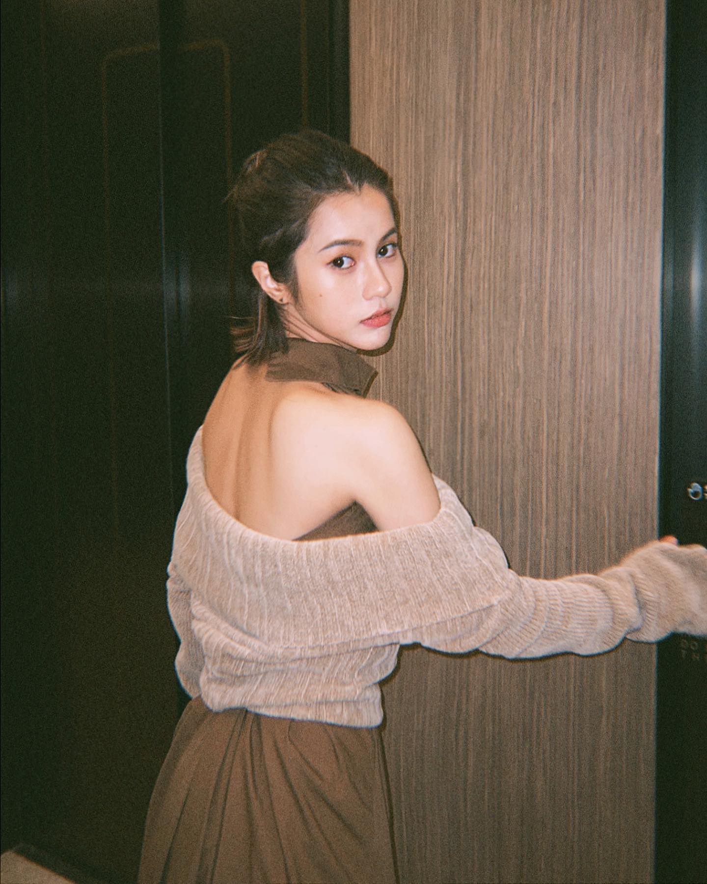  撇 