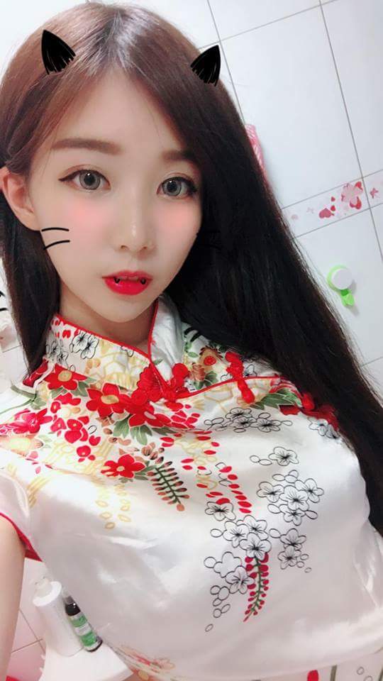  正妹搜查線今日工作照❤️ 天氣好悶�...
