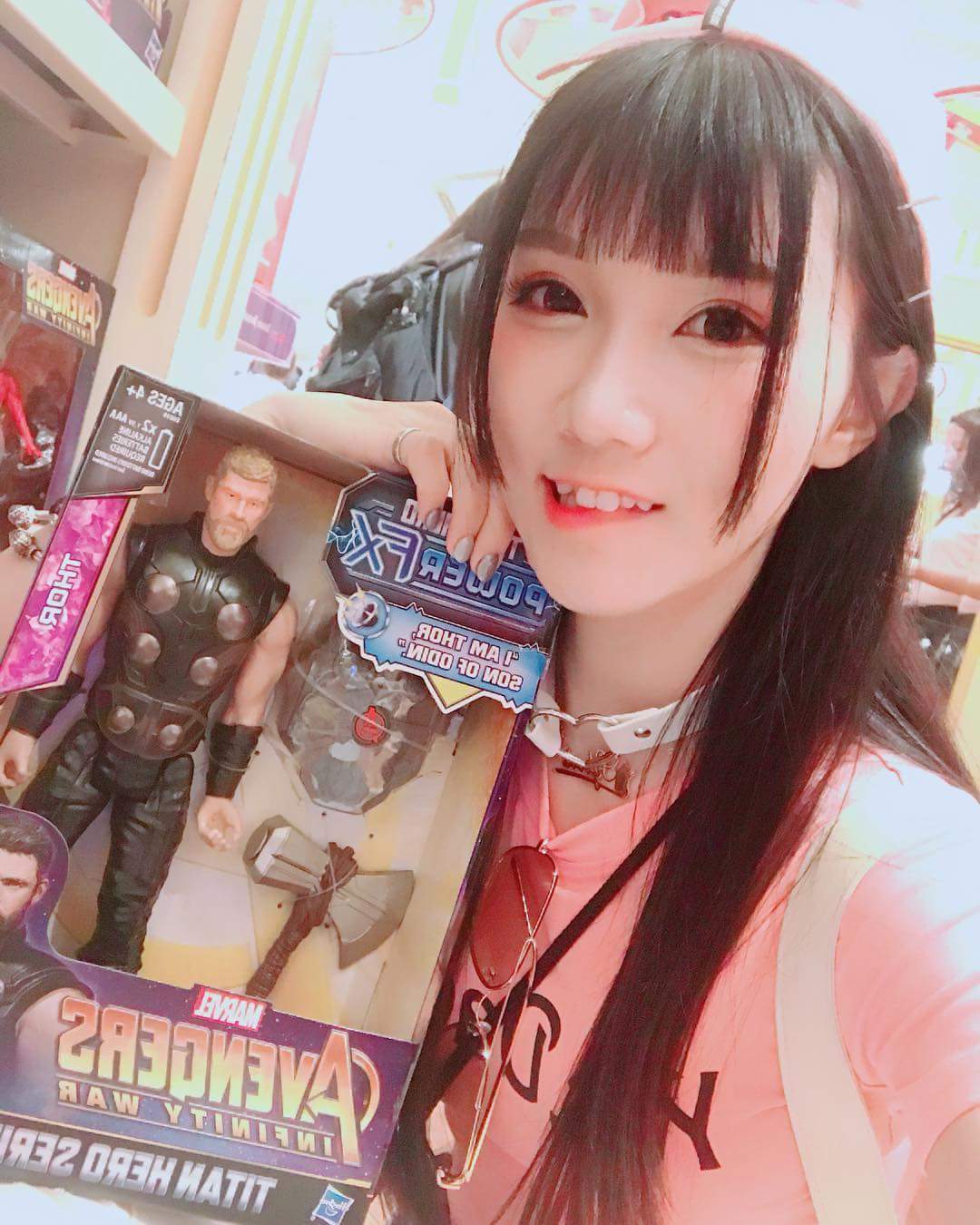  喬喬兒Sylvia好想把漫威通通打包嗚嗚�...
