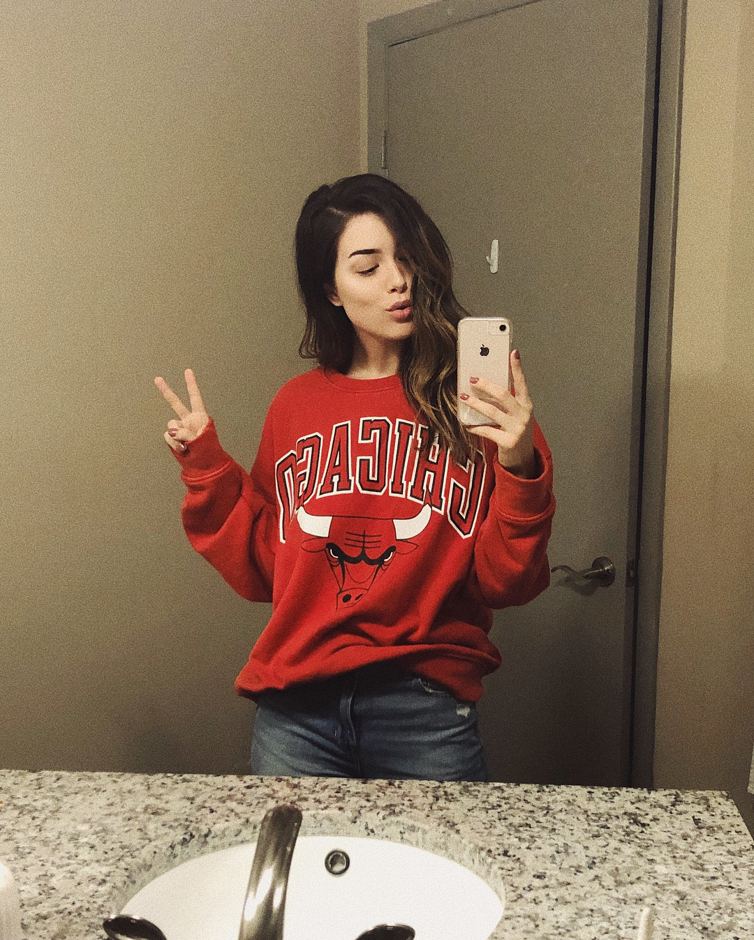  My favorite type of clothing is oversized.
Hope ev...