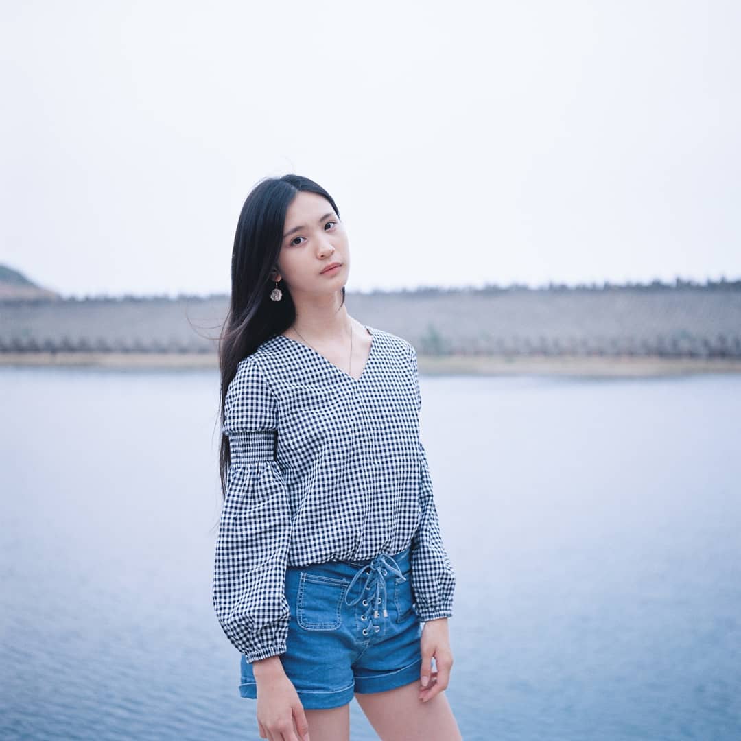  .
玫瑰花形嘅耳環