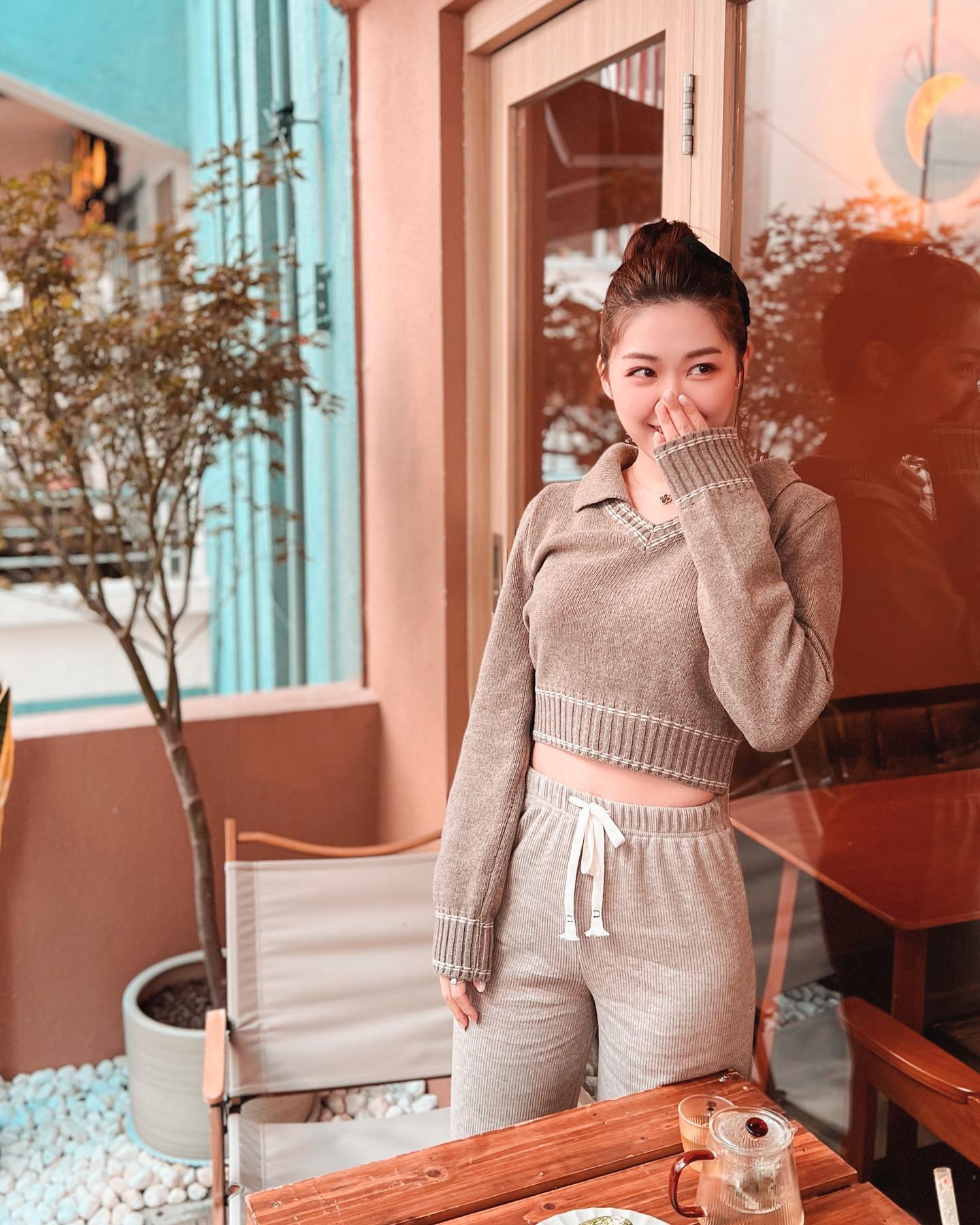  聖誕後腹肌不見了但還是很快樂的女�...