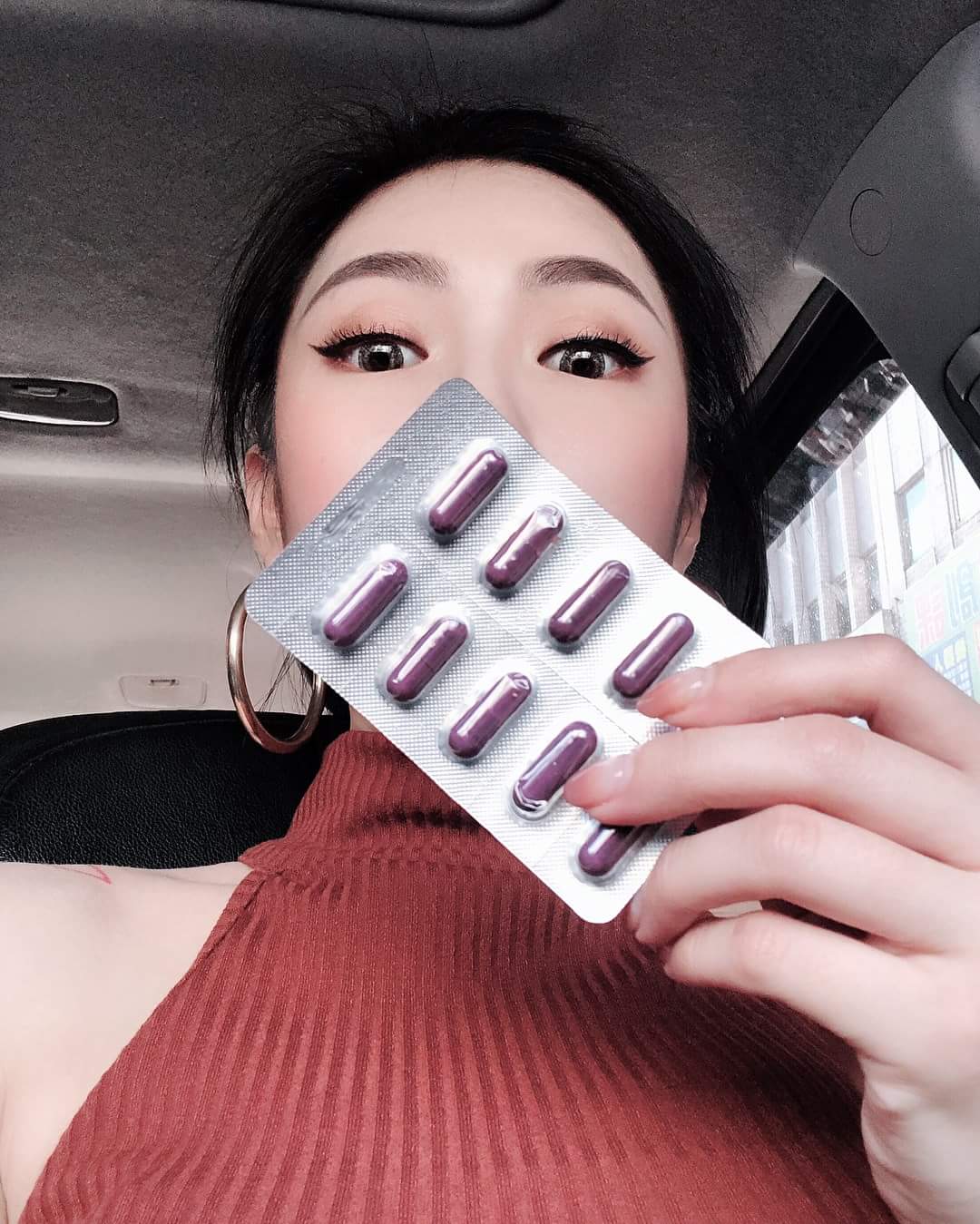  許酸酸
