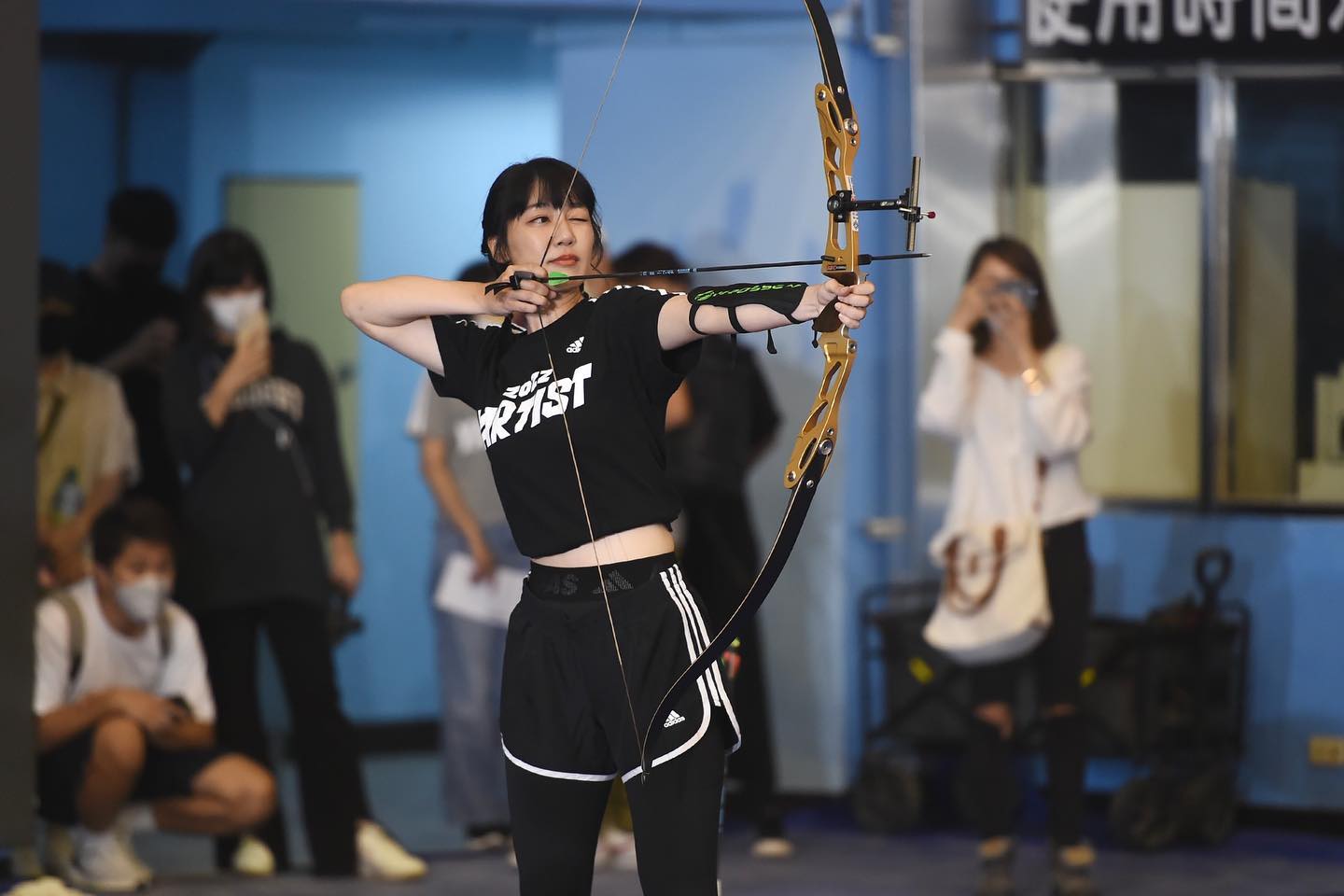  運動的泱子
