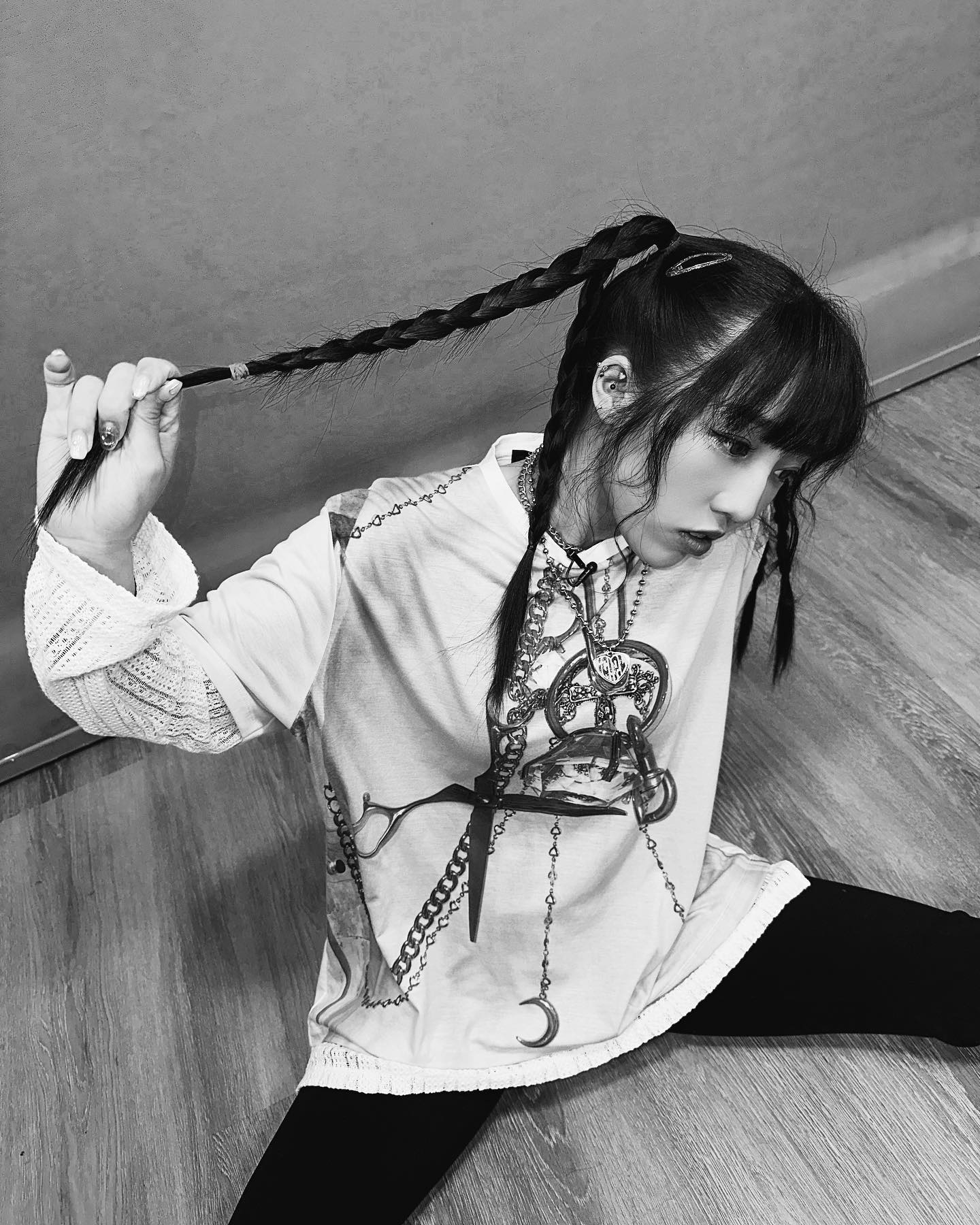  關注組組長最近3次嘅裝扮