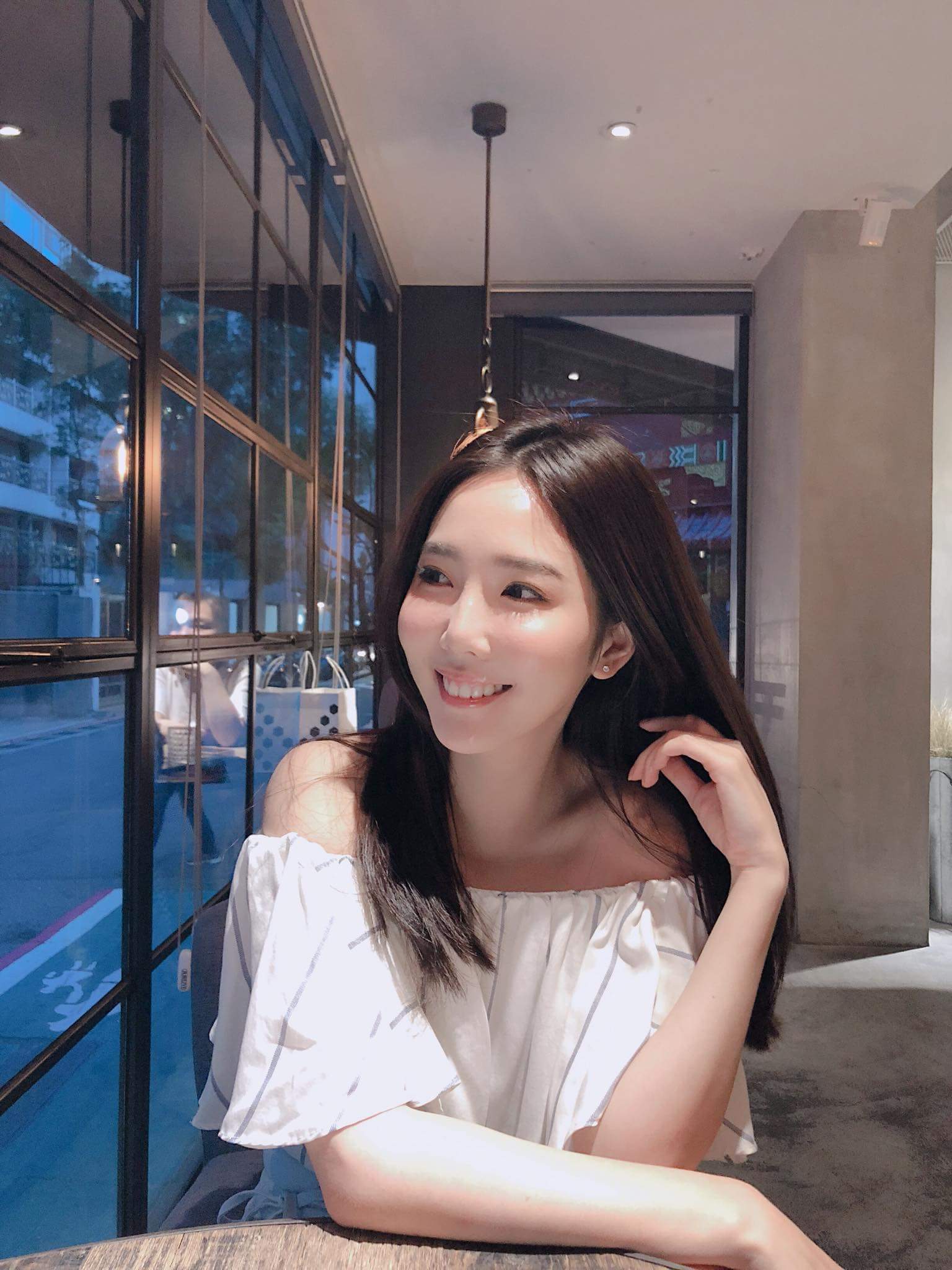  Catherine C 朱琦郁