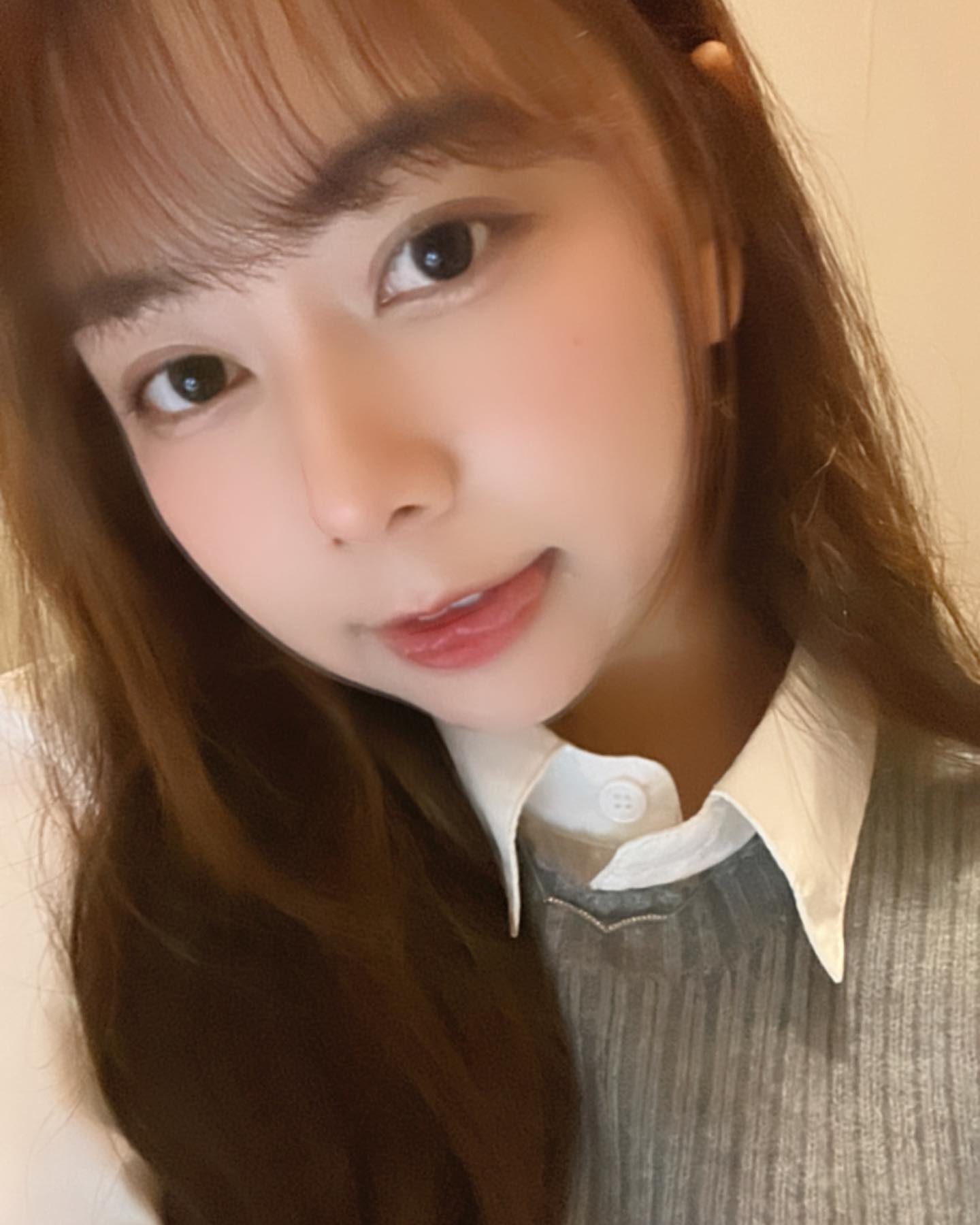  告訴我！這是誰