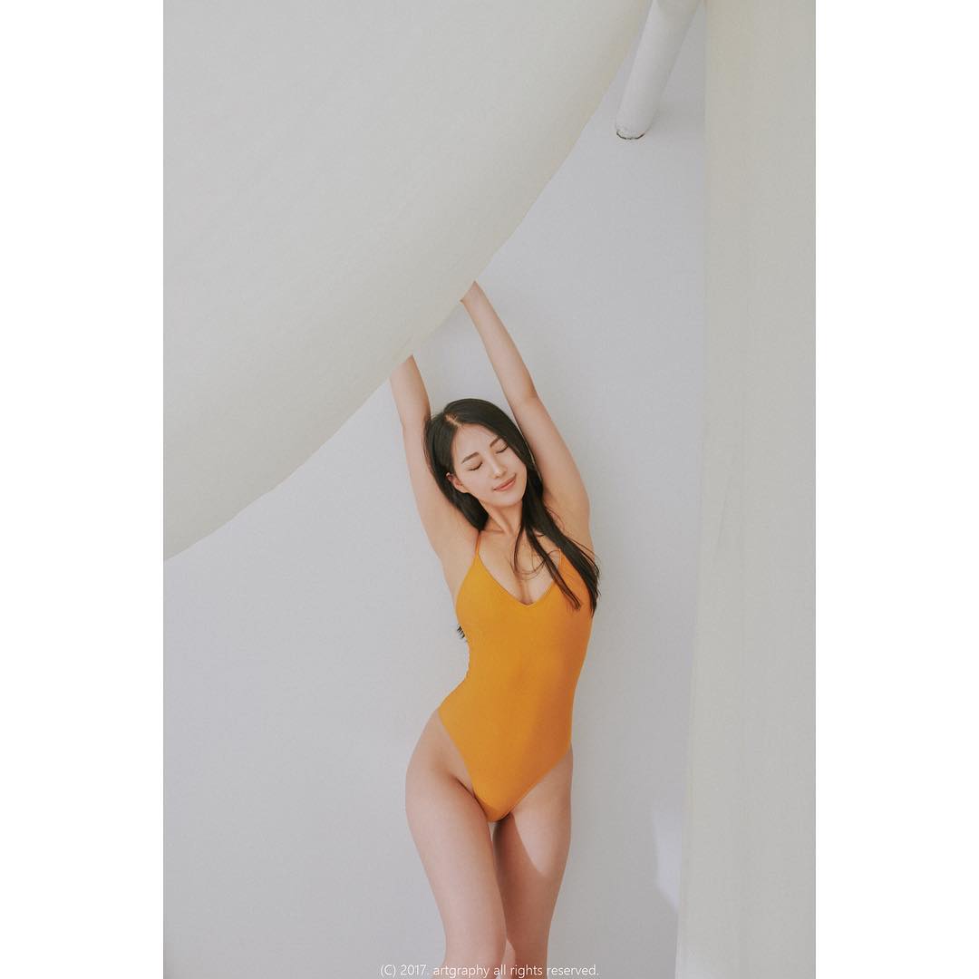  .
#artgraphy #photography #model
#woman #nikon #po...