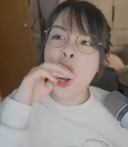 好中意你地幫我直播cap圖
靚定醜都好
...