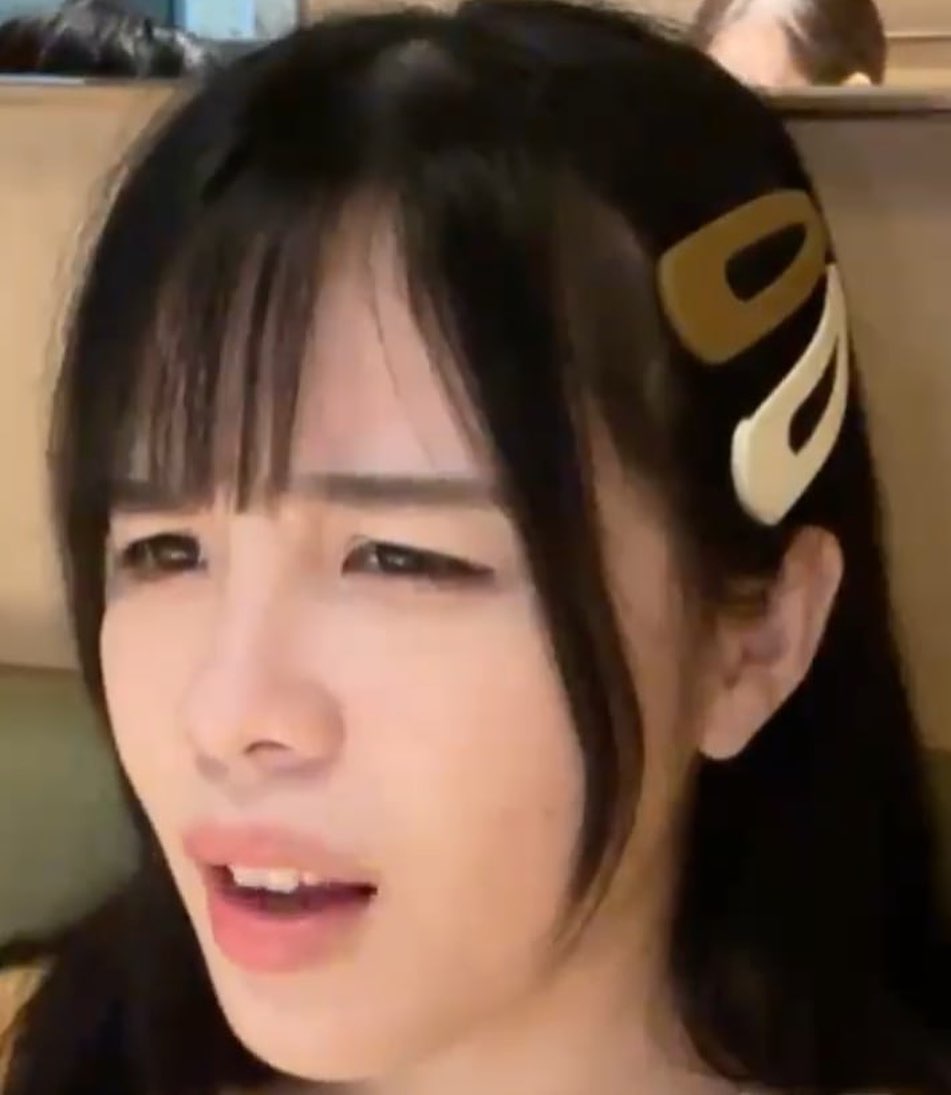  好中意你地幫我直播cap圖
靚定醜都好
...