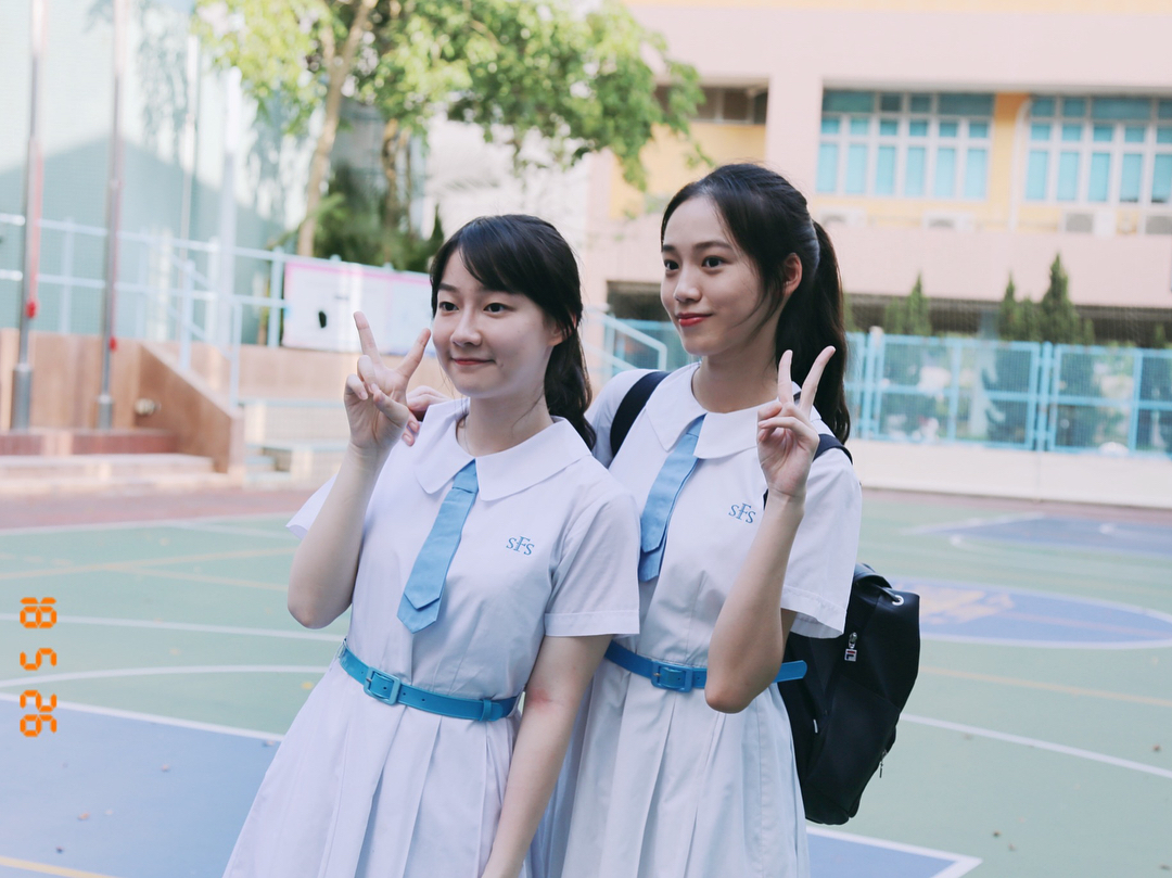  畢業