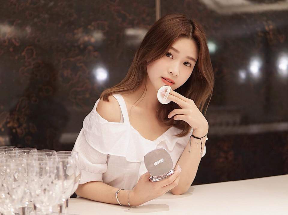  Reneebobo Li 李蔓瑩人在外國～～ 怎麼好...