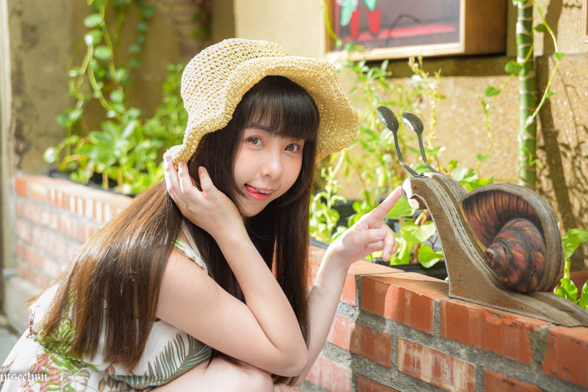  Tiny。微小的妳在台南遇到旅蛙的蝸牛�...