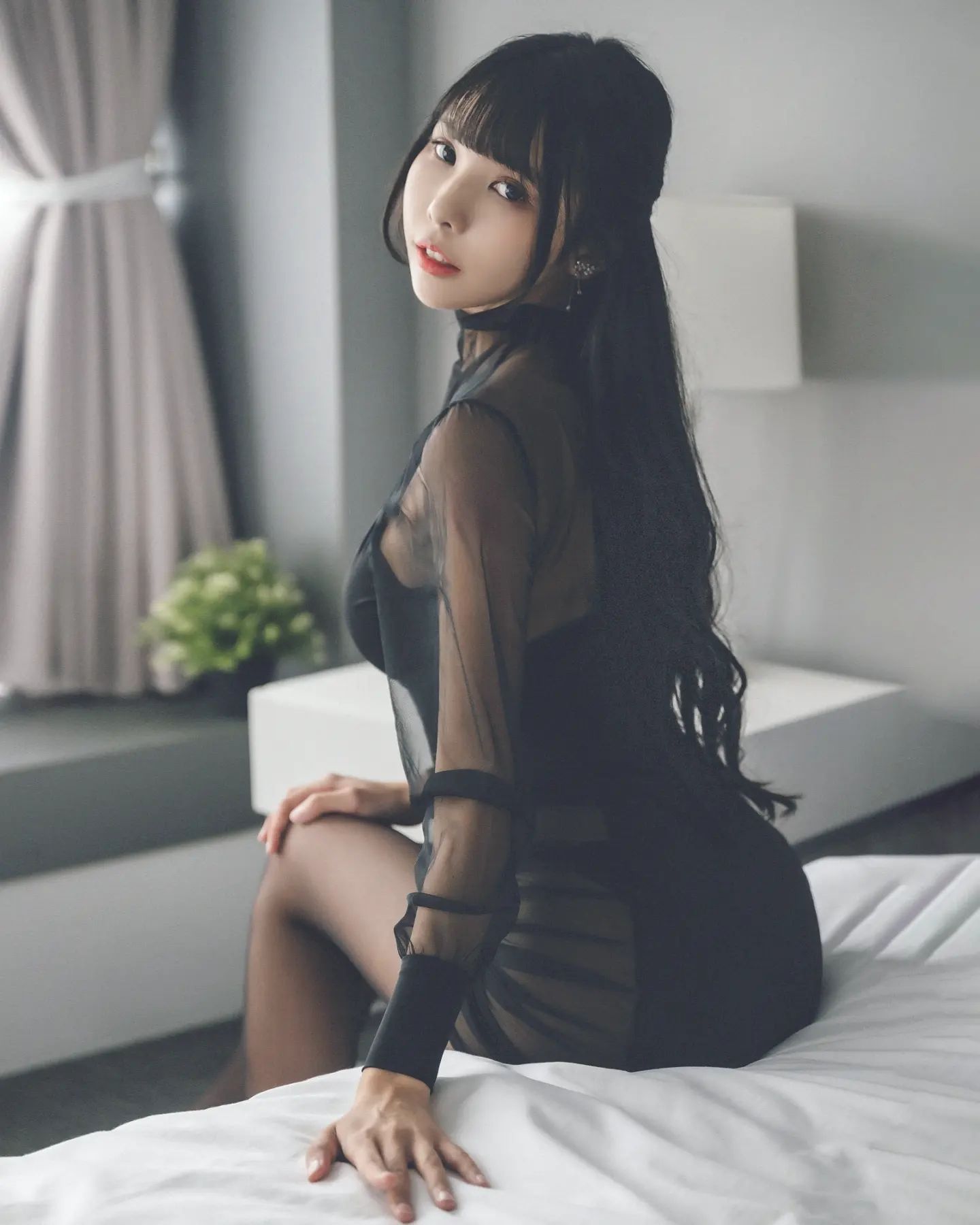  凝視我，記住我。
