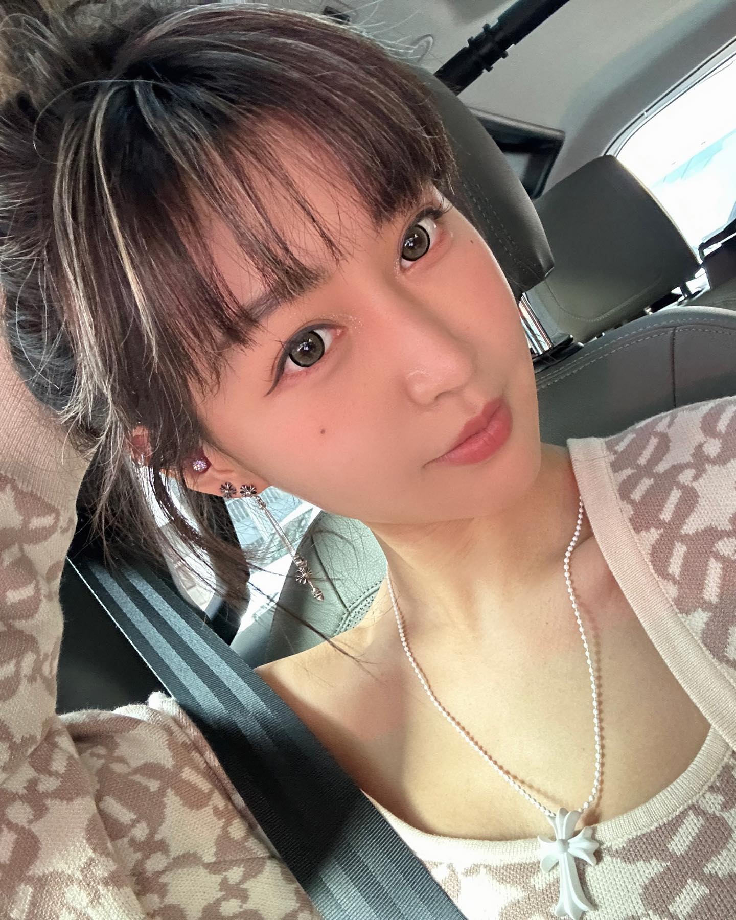  忙着充實每一天⋯
努力工作，然後努�...