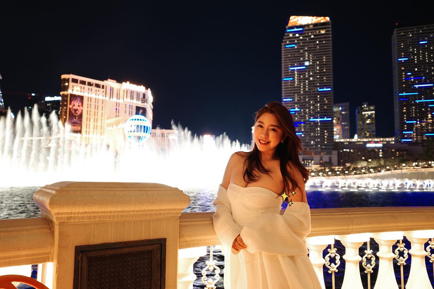  在Las Vegas的兩天
就是吃飯看秀小賭吃�...
