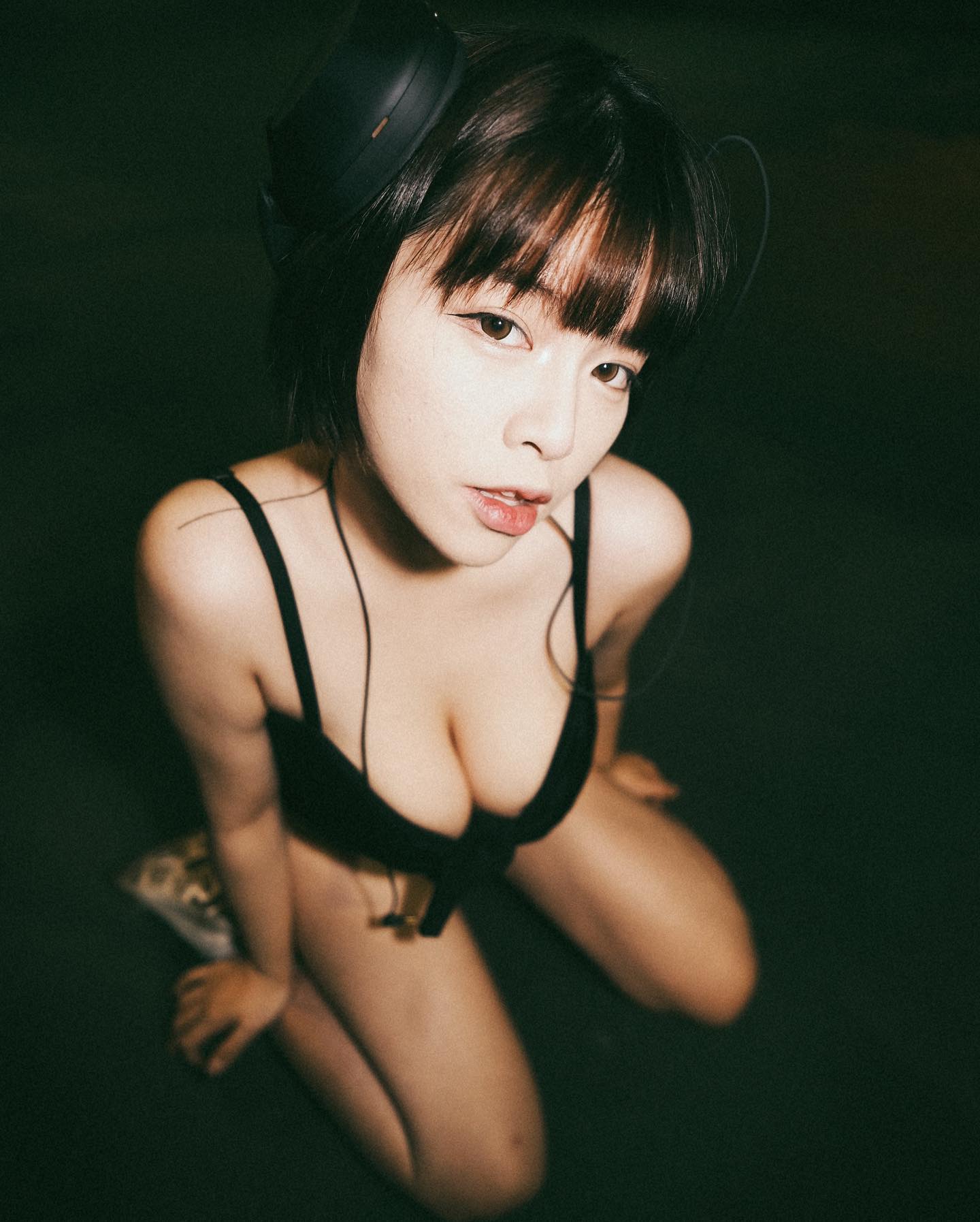  簡約性感 • 高挺 • 集中
為大