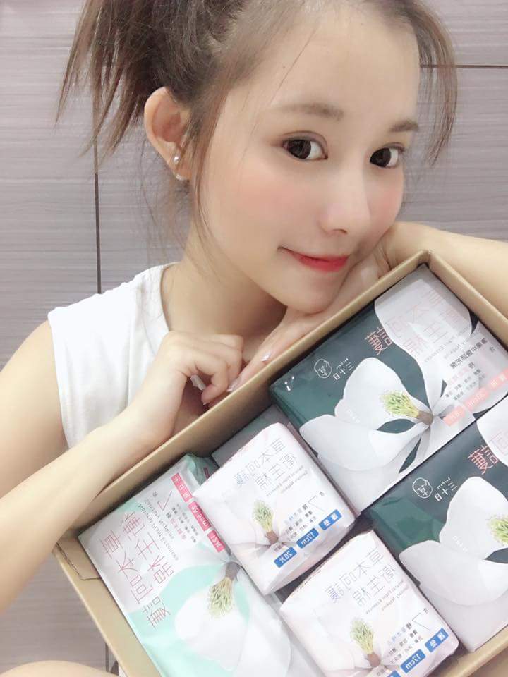  小潔_Mina