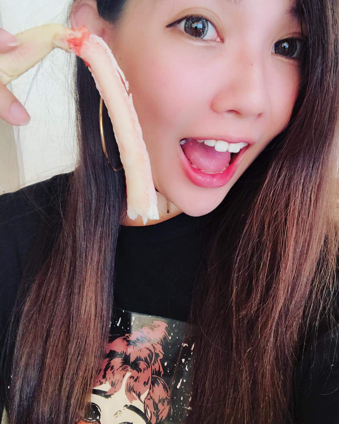 穎兒不能吃不能吃不能吃 看著前面吃�...