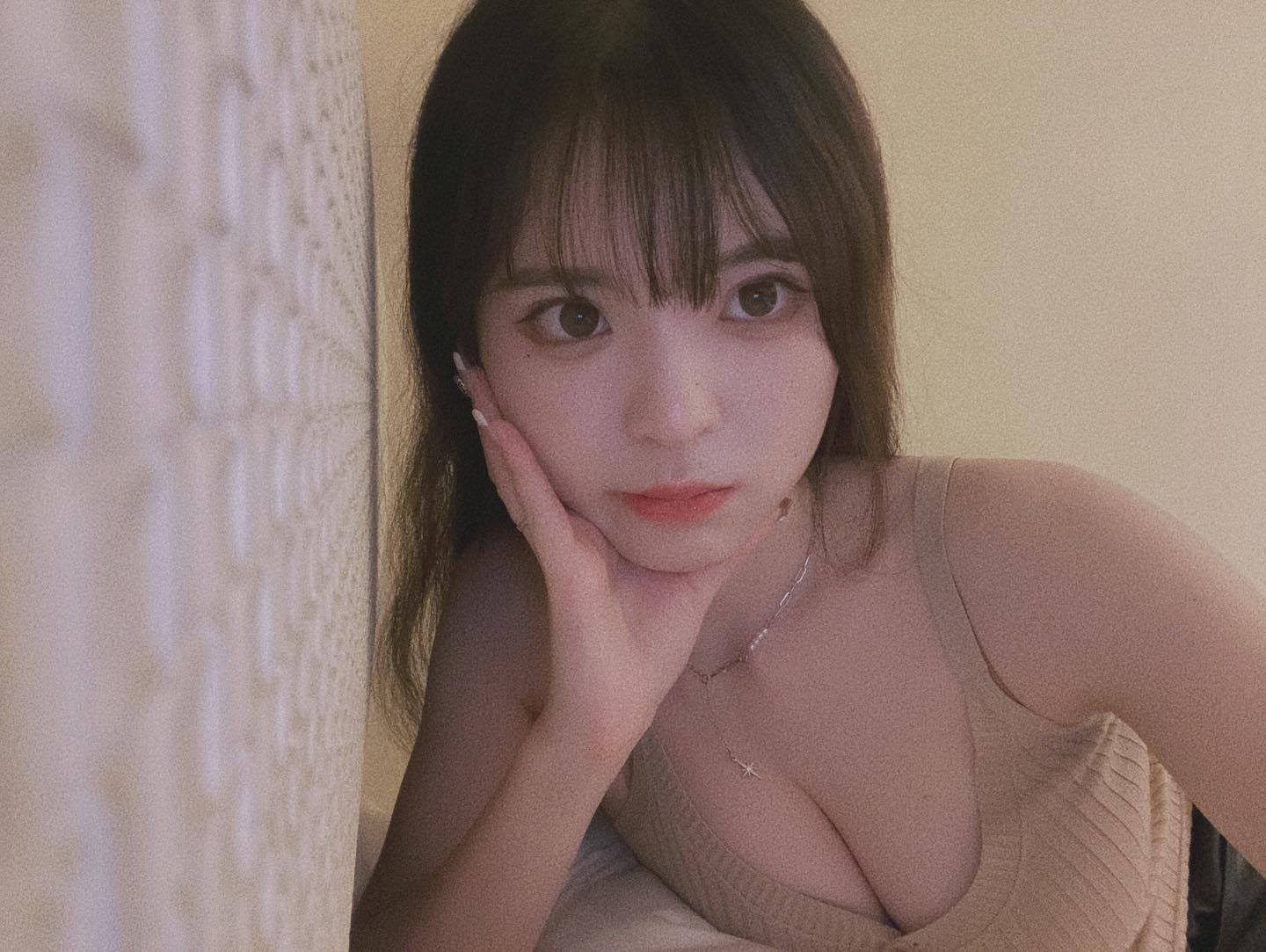  hi :)