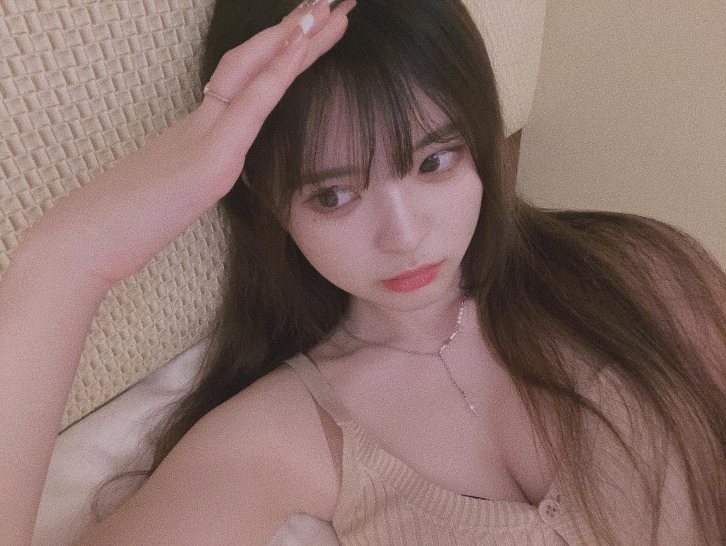  hi :)