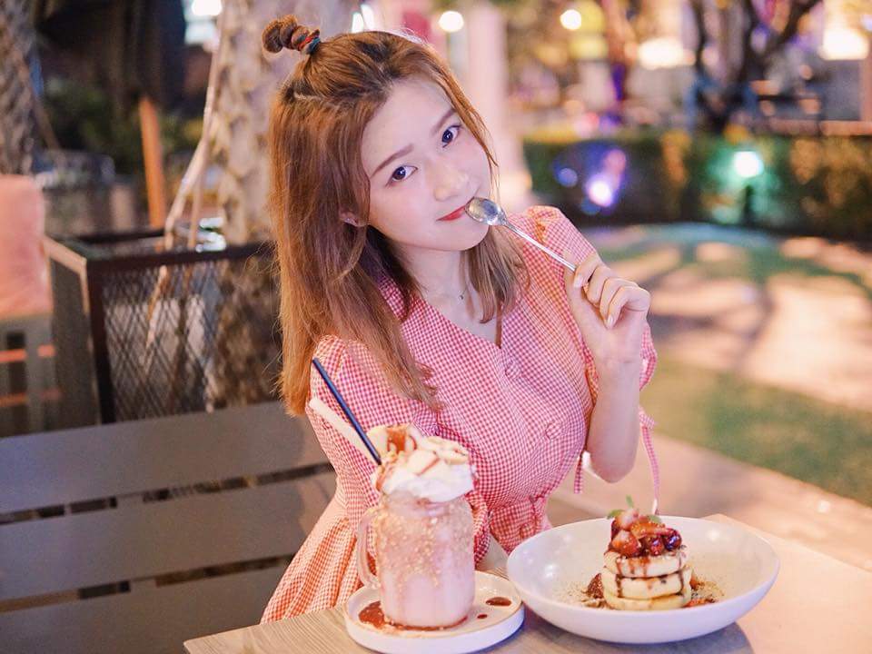  Reneebobo Li 李蔓瑩每次在不同國家都會�...