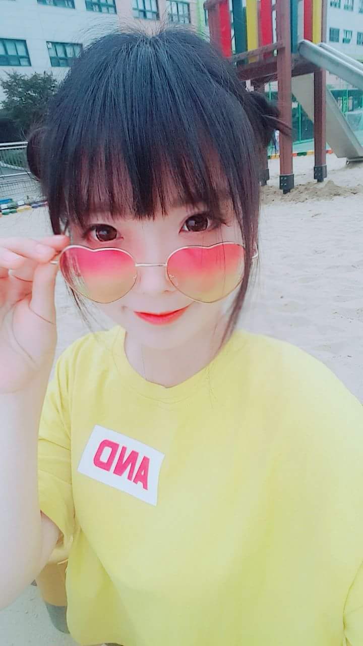  TUNA CosplayerHeart sunglasses 