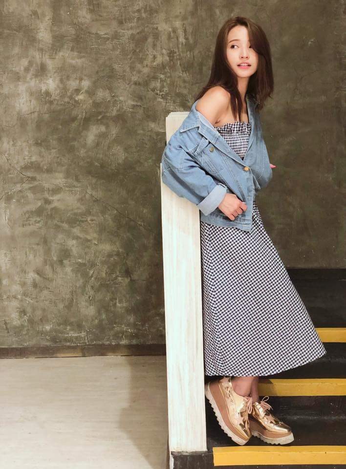  Agnes Lim林莉幃今晚約看球嗎？