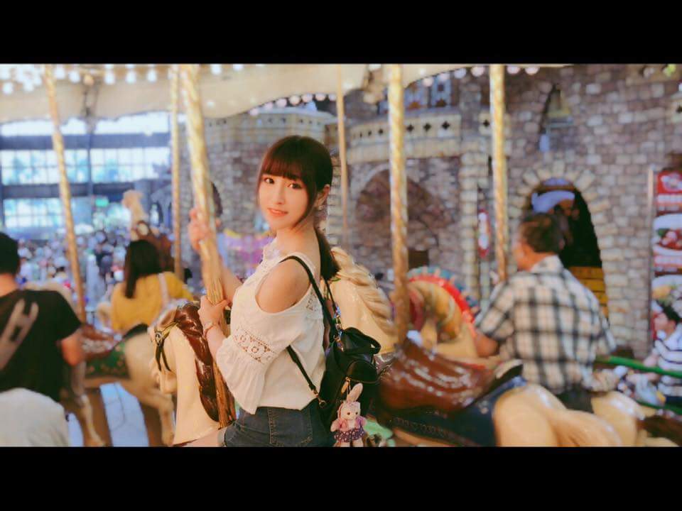  Miss布丁下雨天的遊樂園