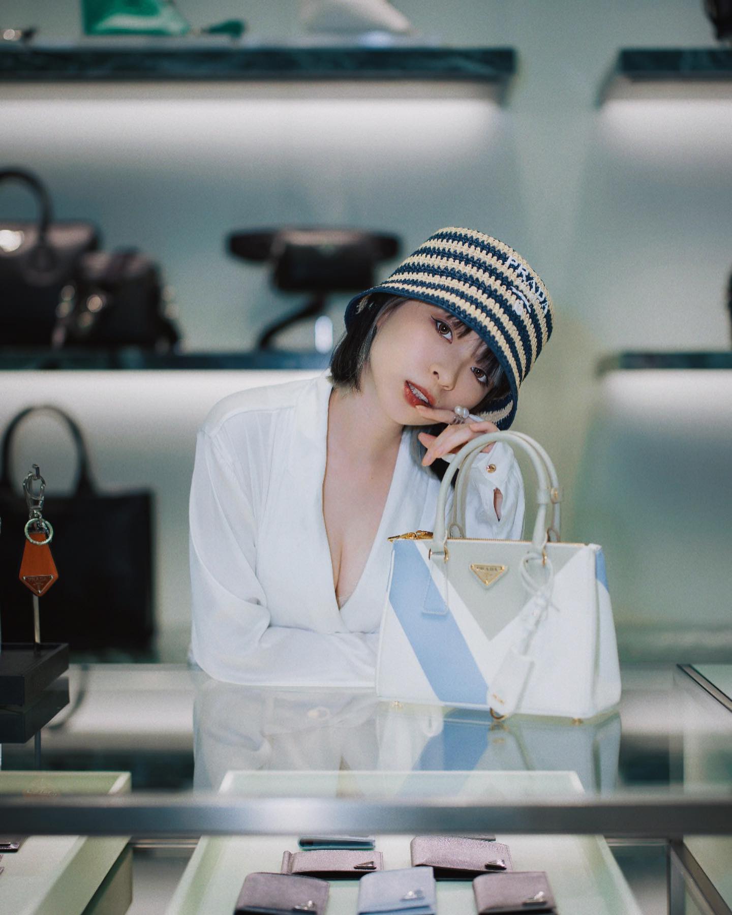  :
“An accessory is merely a piece of iconography...