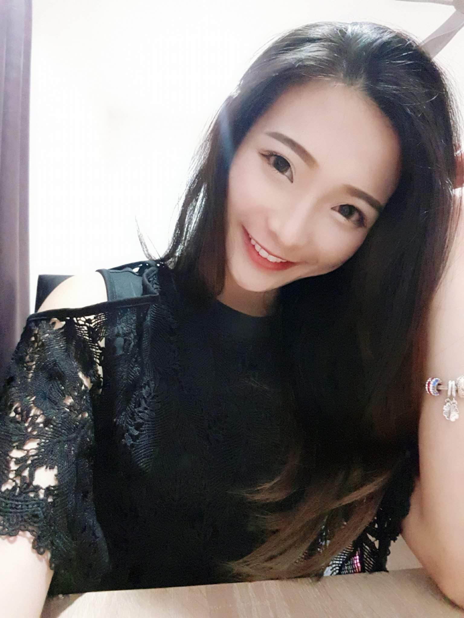  Nikki Ong懶美人 Lazy Beauty要直播卸妝可�...