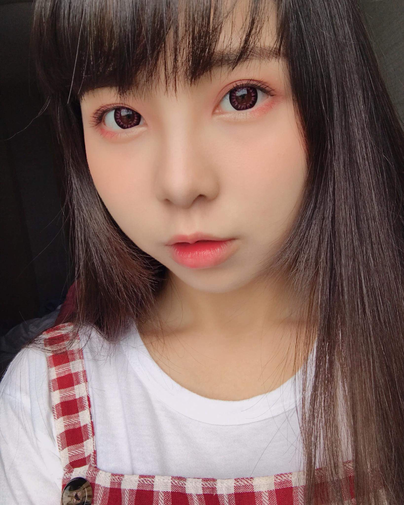  Tiny。微小的妳我是萬年的右臉人