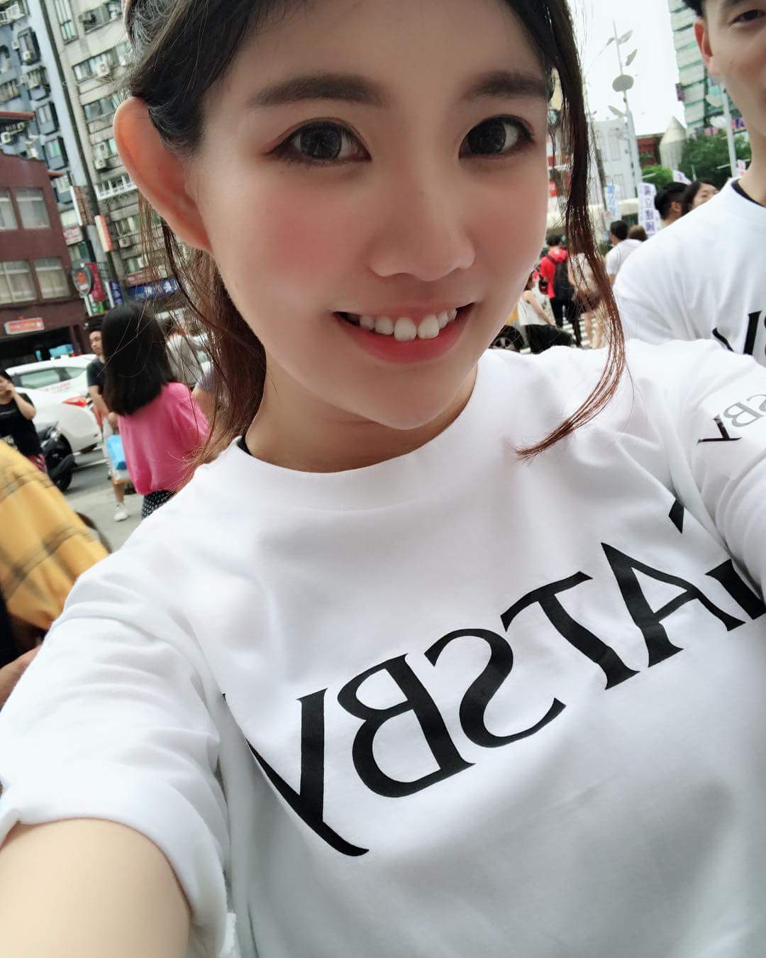  穎兒差點忘記po