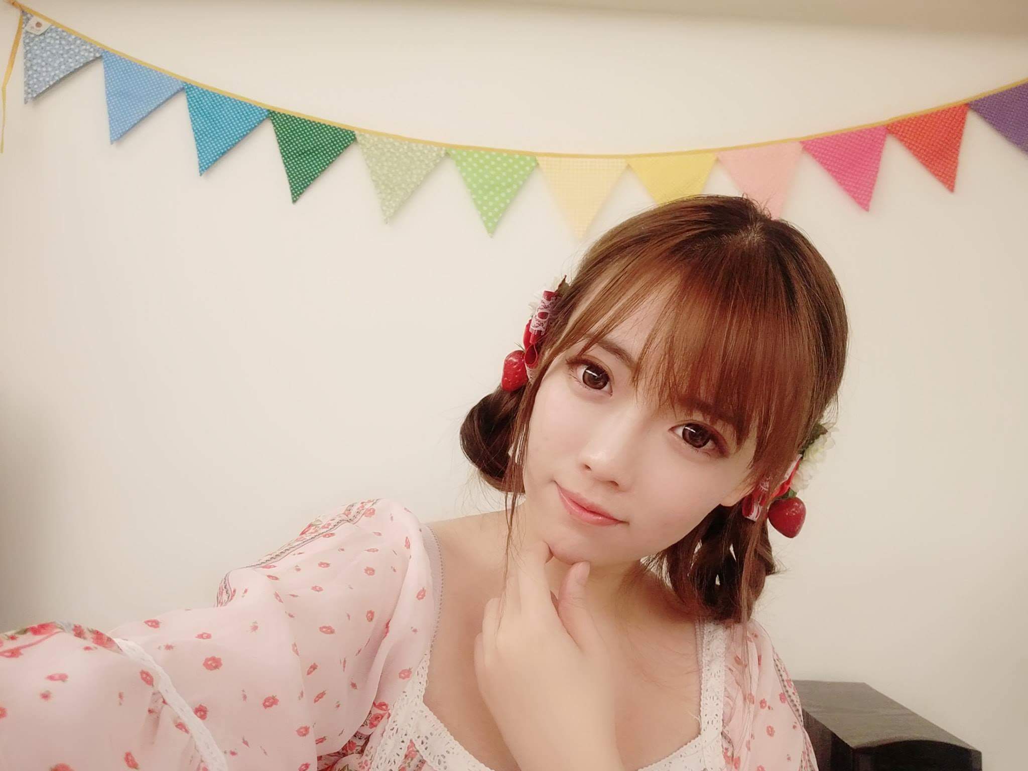  小希兒AngelTwitch開台啦Http://twitch.tv/ange...