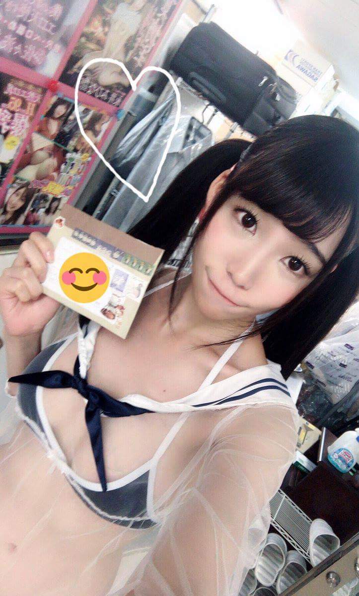  TRE 台北國際成人展水手服泳裝。 「富...