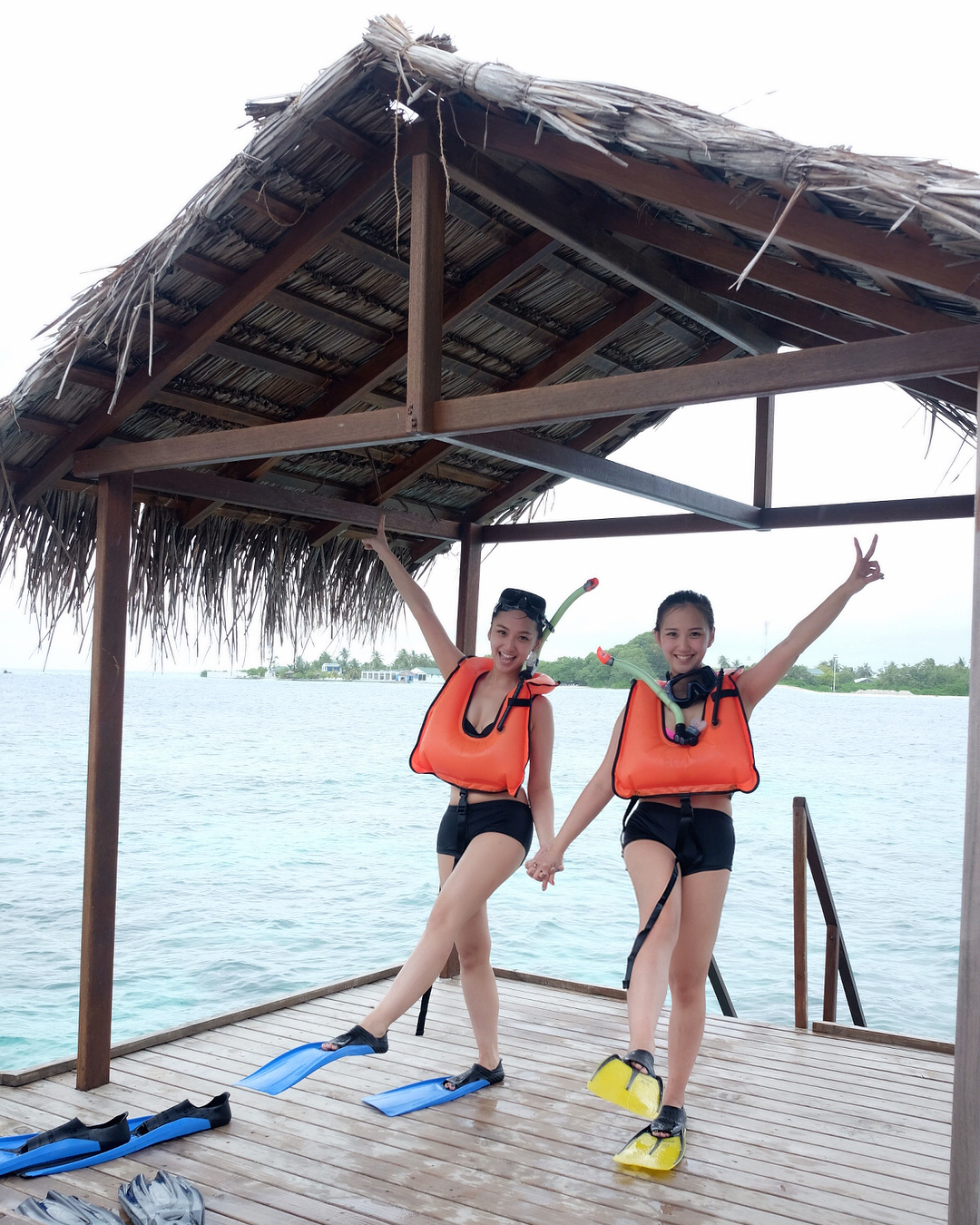  We enjoy we fun 