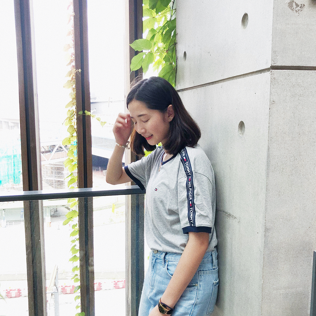  「TOMMY HILFIGER TAPING TEE 
