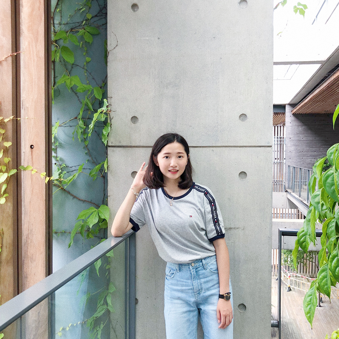  「TOMMY HILFIGER TAPING TEE 
