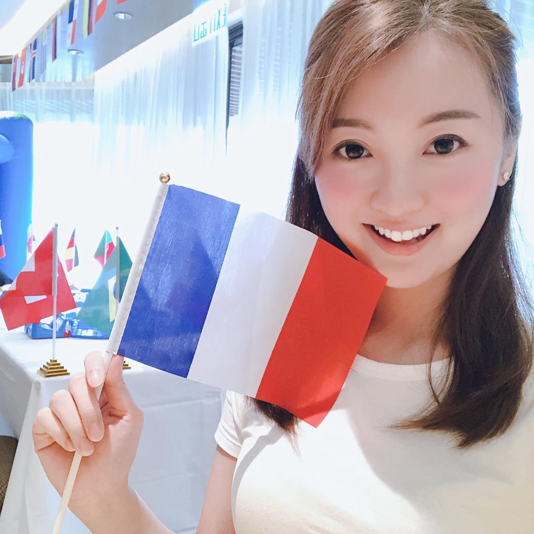  好緊張好緊張 就快開⚽️了
很可惜今...
