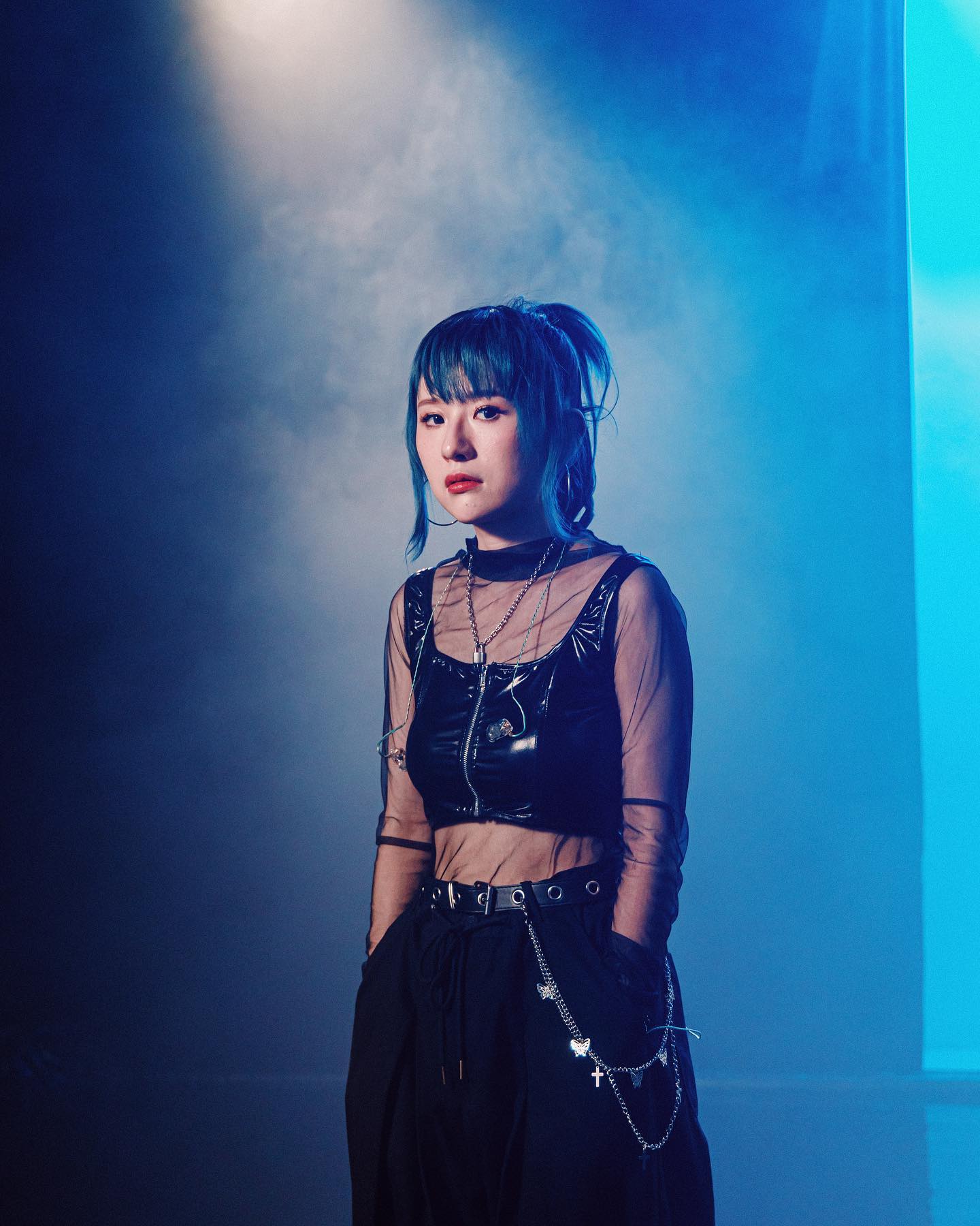  ：
Styling Work for MV “END IT NOW” @cozy_syn...