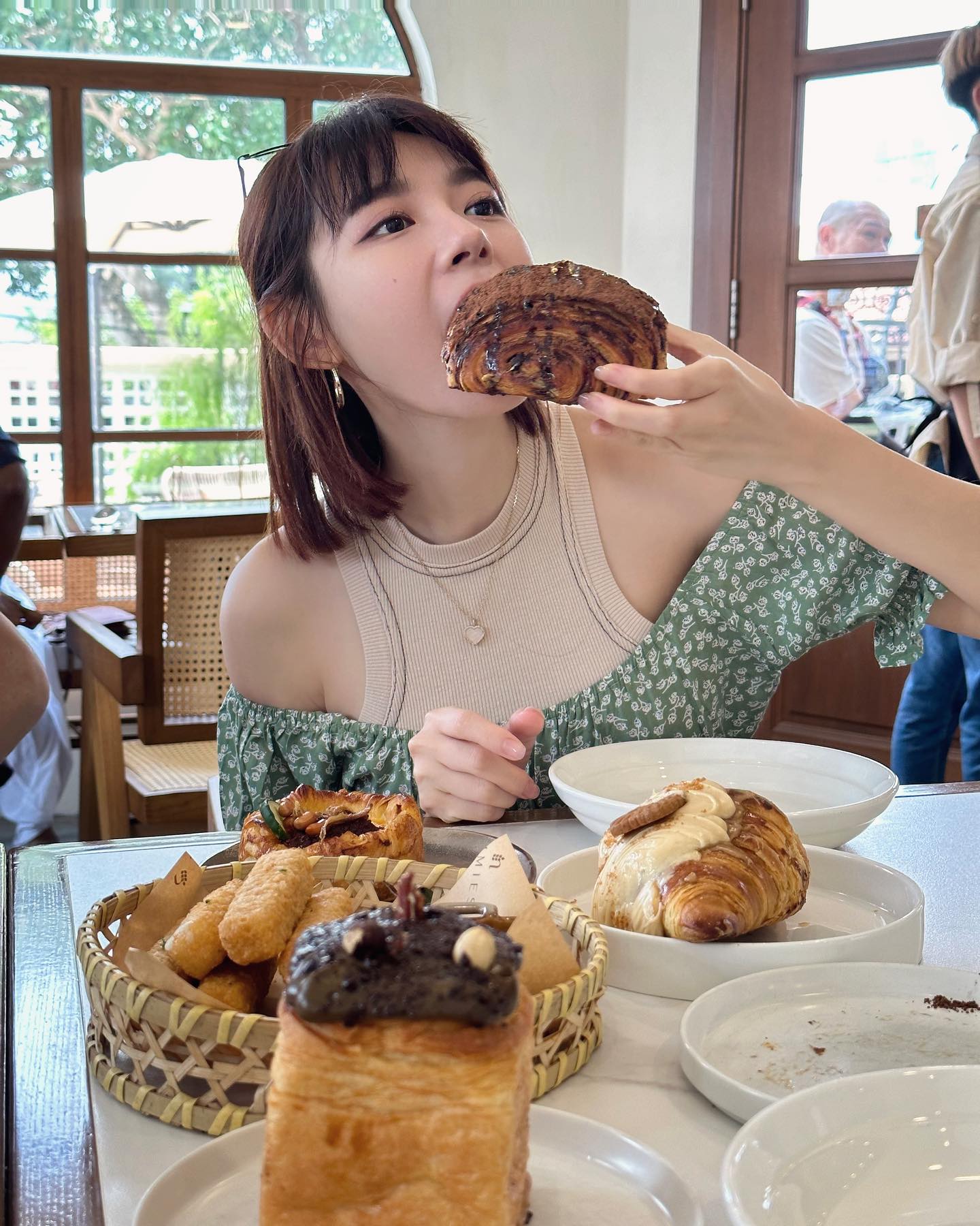  eat play love⭐️