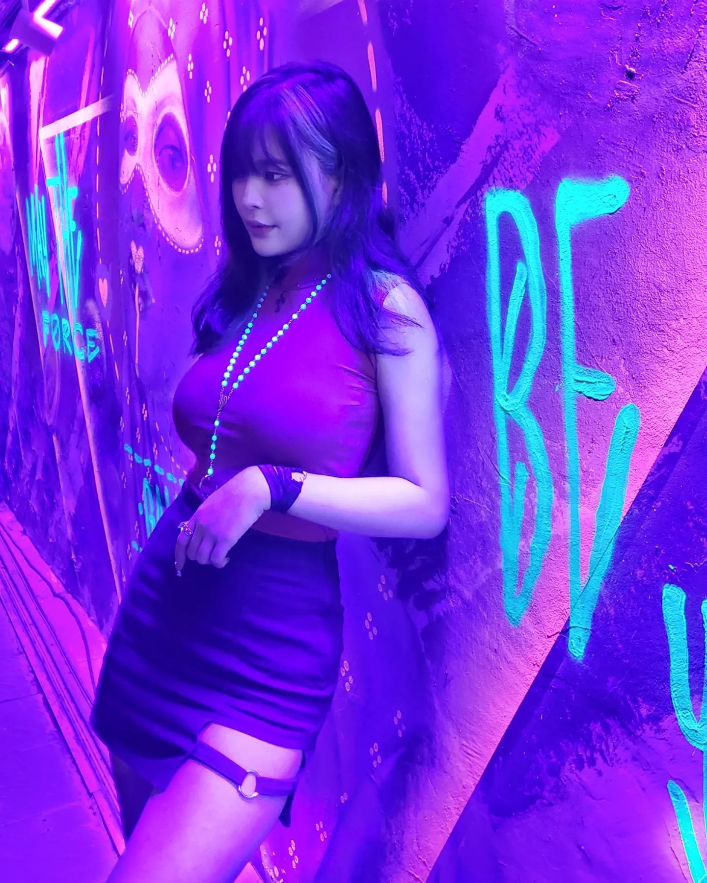  8號風球掛起前。。。
【 Night Walker 】
...