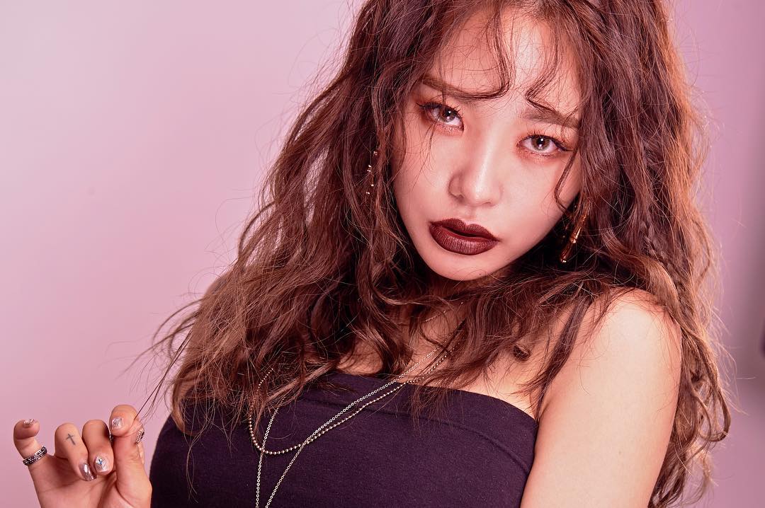  블랙하면 •
•
•
• 
개인작업 문의�...