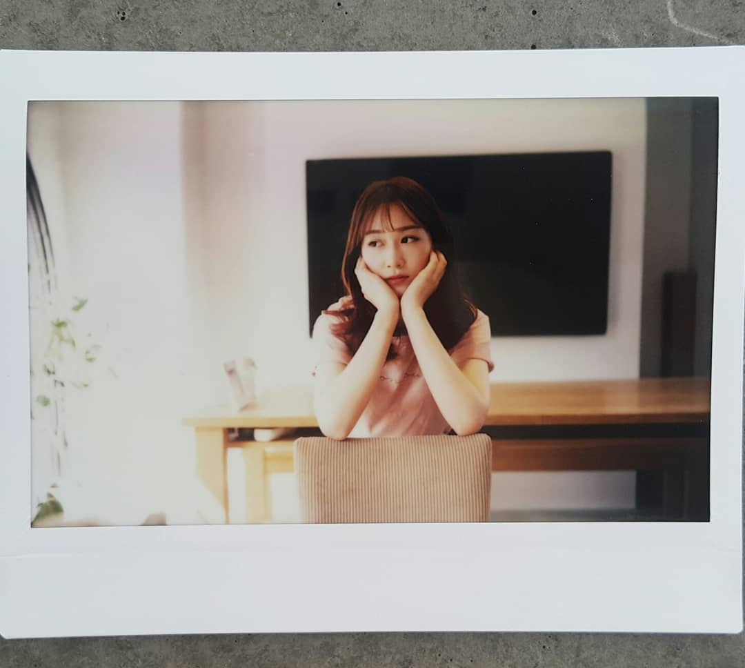  Model @katrinaccm
Polaroid 110
105mm f/3.5 Voigtla...