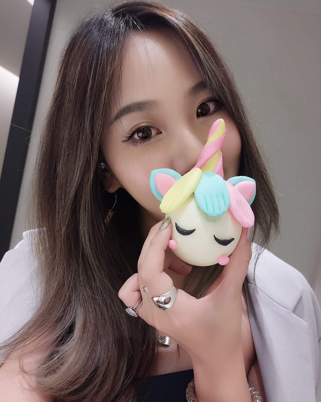  如果以經濟學的角度來看，愛與被愛�...