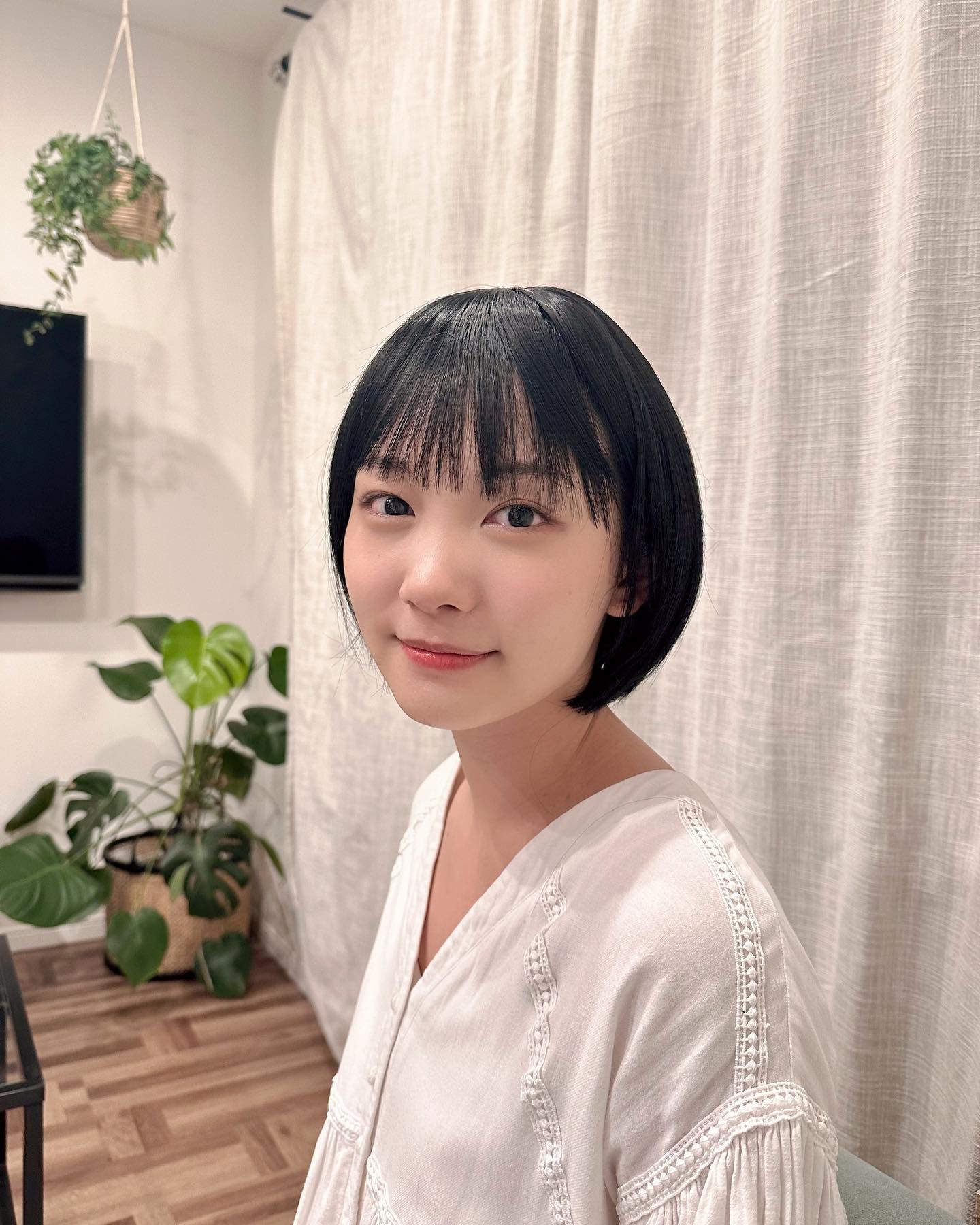  ショートヘアの真相が明らかに…！

...