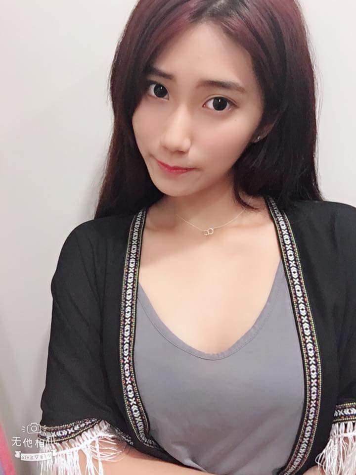  緹菈Tila最近大學填完了  緹菈的學校�...