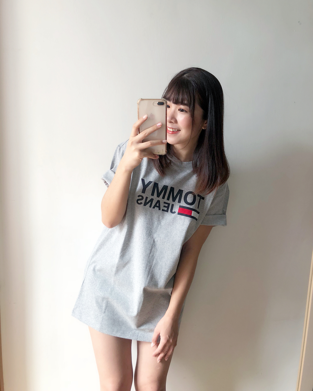  灰色M碼上身！(⁎⁍̴̛ᴗ⁍̴̛⁎)
不�...
