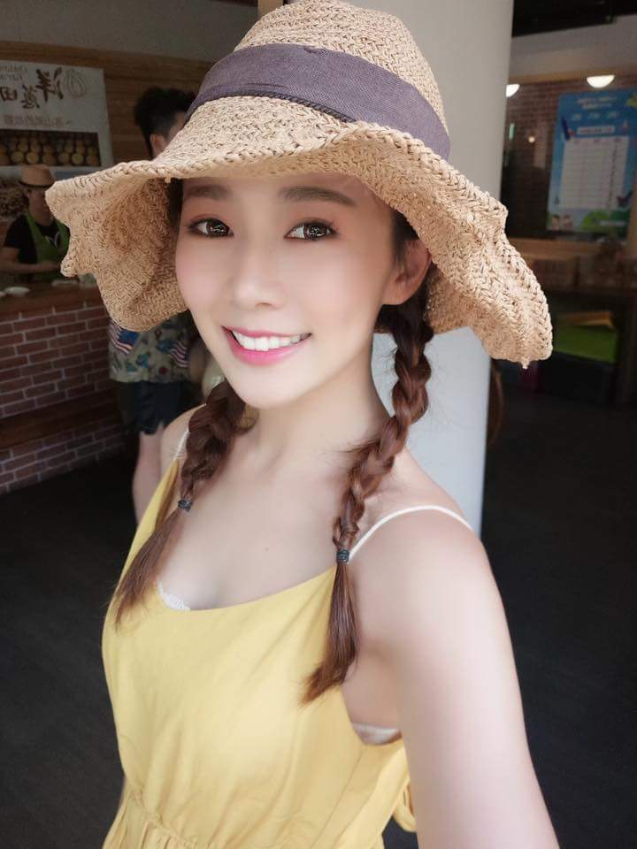  Cherry牟靜婷明天打算在17直播上面跟大...