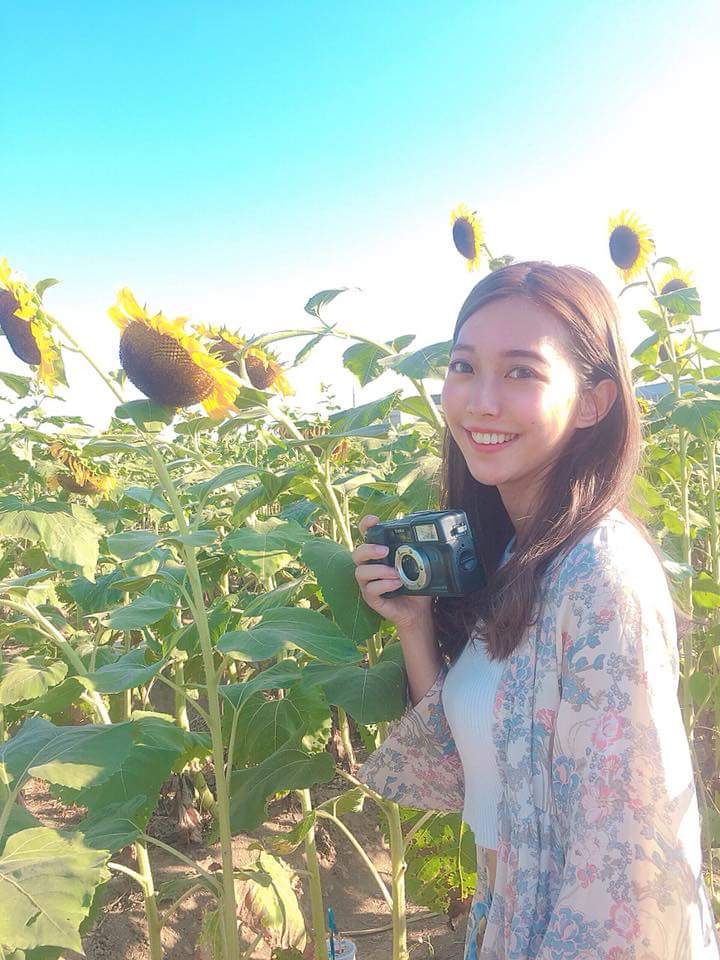  饒詩婕Jie拿著我的新玩具拍拍 但是向�...